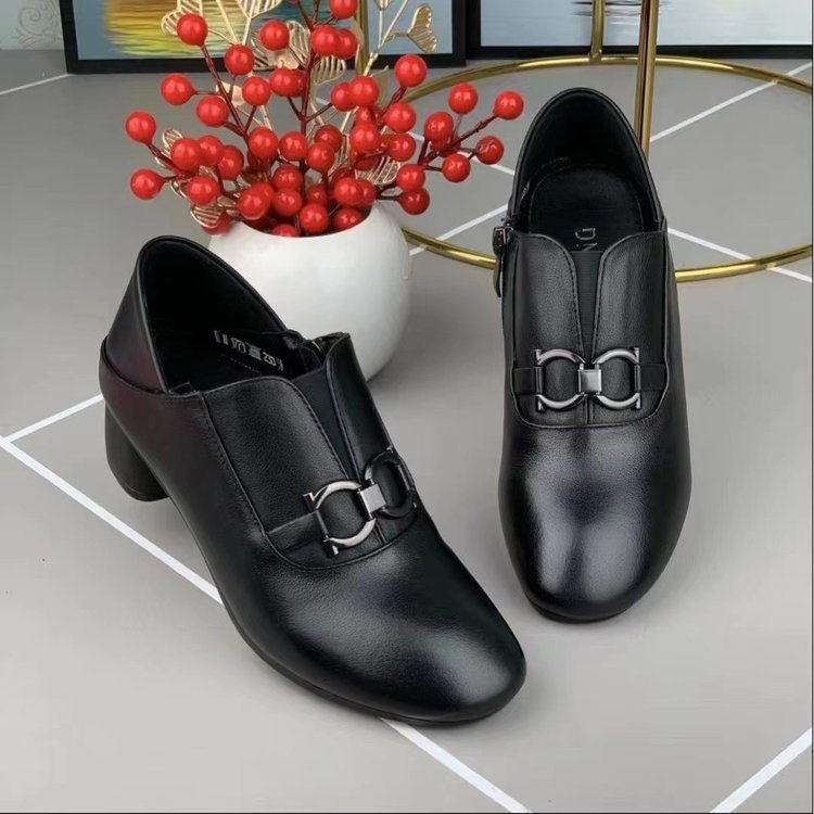 👠✨ Elegantní a pohodlné - dámské kožené boty s módními tlustými podpatky 👠✨