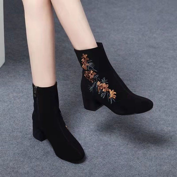 🔥🥰【50% OFF】【35-40】Iarna 2024, la noua moda pentru femei, din piele intoarsa brodata, cizme scurte de inalta calitate--3856439