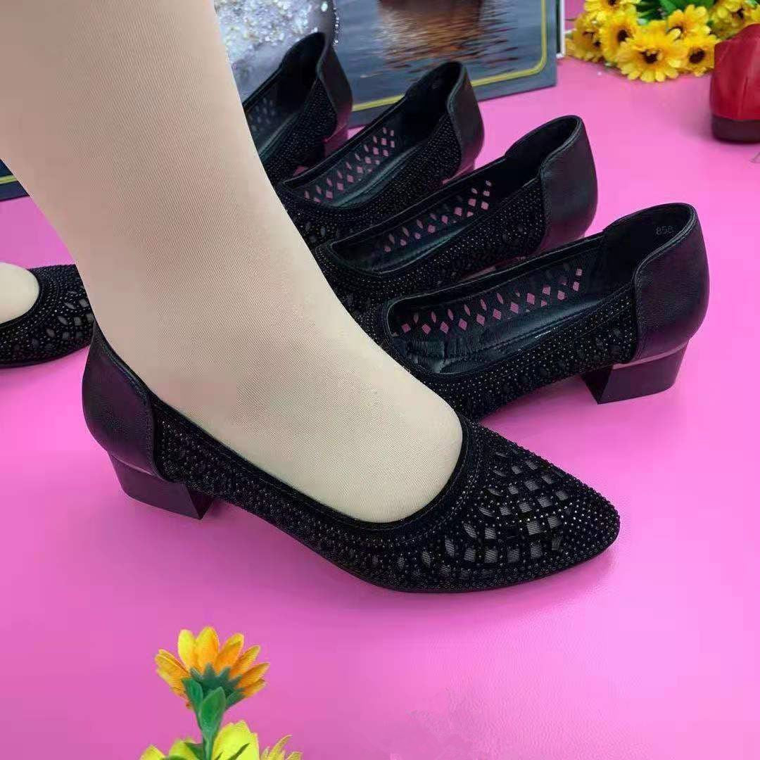 【SLEVA 30 %】【35-41】Dámské prodyšné sandály Hot Diamond Mesh Hollow
